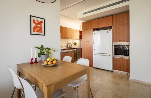 Tel Aviv City Center Apartment | Green Oasis in Tel Aviv's Old North