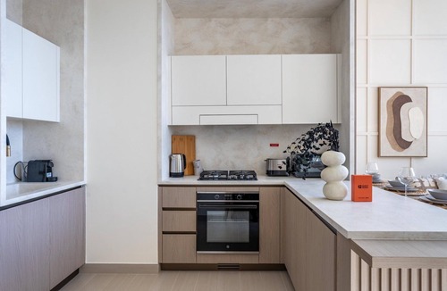 Jumeirah Village Circle Apartment | GuestReady - 1 BHK | Luxe Stay + Private Pool