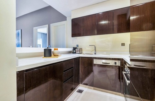 Business Bay Apartment | GuestReady - Luxe Comfort in Bussiness Bay