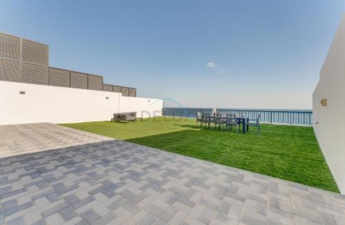 Sharm Apartment | Gulf and Mountain Views 4BR Villa with Assistant Room on Al Dana Island Fujairah by Deluxe Holiday Homes