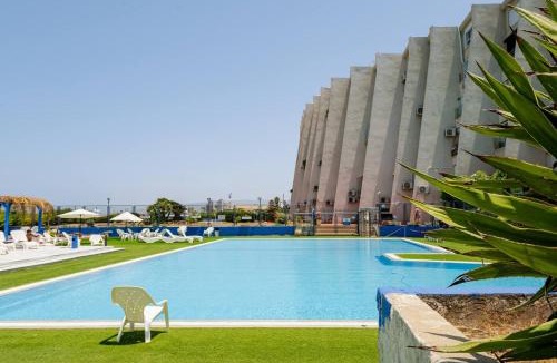 Nahariya Apartment | GW014 Gugel Waves Patio and Pool Seaview Apartments