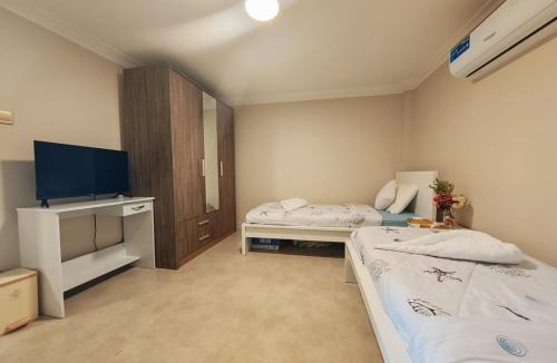 Ras Al Khaimah Apartment | Habdan Arabian Horse Cottage