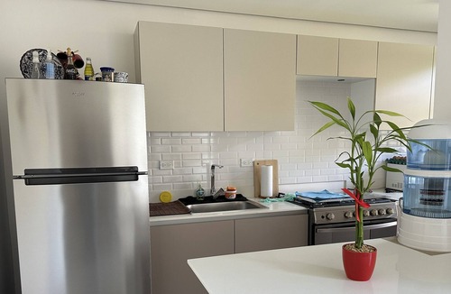 Curridabat Bed & Breakfast | Habitación cómoda y tranquila en casa en condominio