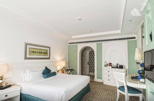 Sheikh Zayed Road Resort | Habtoor Grand Resort Club Oceanfront Junior Suite Plus
