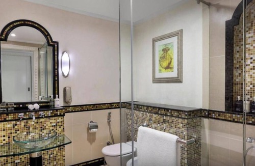 Sheikh Zayed Road Resort | Habtoor Grand Resort Junior Suite Plus with Sea View