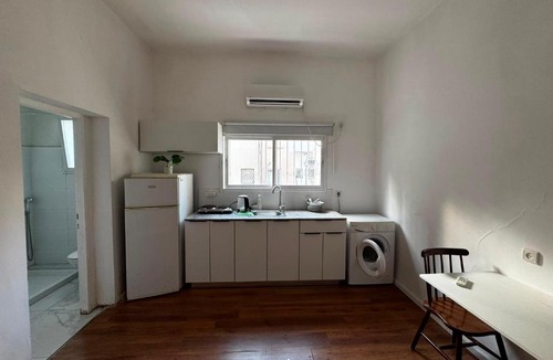 Haifa Apartment | Haifa Central Studio - High Floor & Great Value
