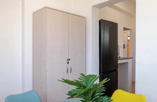 Haifa Apartment | Haifa Hadar Urban Grand Apartment by Shay’s Urban