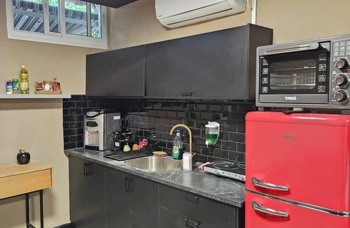 Haifa Apartment | Haifa Urban 2 Room Suite by Shay’s Urban Apartments