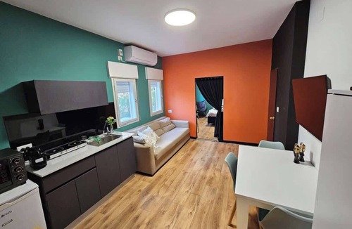 Haifa Apartment | Haifa Urban 3 Room Suite by Shay’s Urban