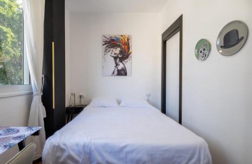 Haifa Apartment | Haifa Urban Deluxe 2 Room Suite סוויטה אורבנית דלוקס 2 חדרים חיפה