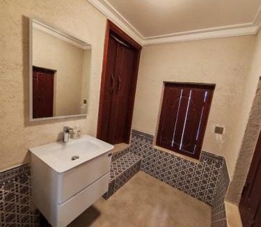 Ras Al Khaimah Apartment | Hamdani Arabian Horse Cottage