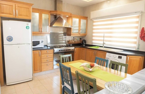Amman Apartment | Hanan Residence - 01 - 3BR Der Ghbar