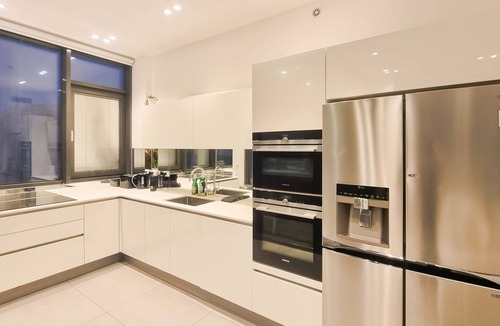 Kerem HaTeimanim Apartment | Hayarkon Bronze in Tel Aviv-Yafo