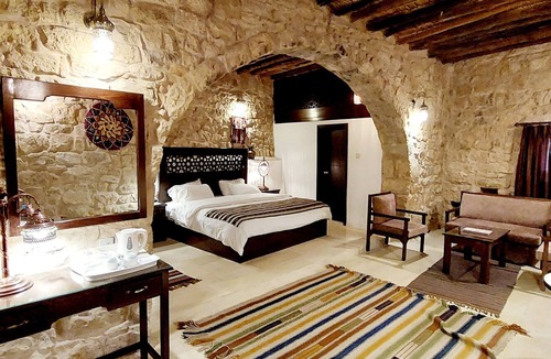 At-Taybeh Hotel | Hayat Zaman Hotel & Resort
