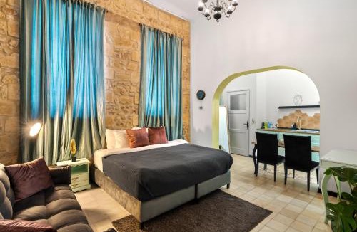 Beersheba Hotel | Helios Boutique by La Finca Hotels - בוטיק מעוצב עם מטבחון מאובזר וחניה חינם בעיר העתיקה!