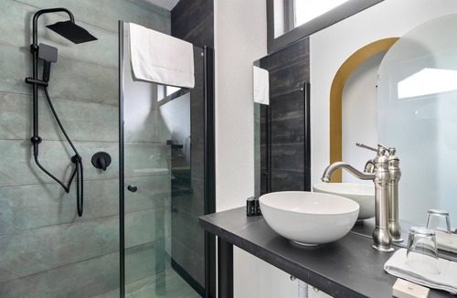 Beersheba Hotel | Helios Boutique Suites by La Finca Hotel
