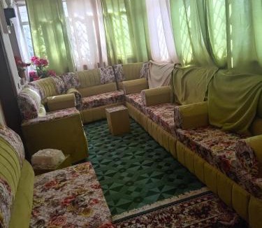 Al Jubeiha House | Hello hostel