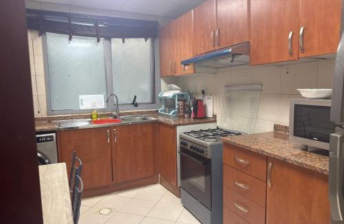 Al Majaz Apartment | Helsa private room with attached bathroom