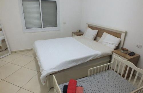 Majdal al-Shams Ski Chalet | Hermon Garden Apartment