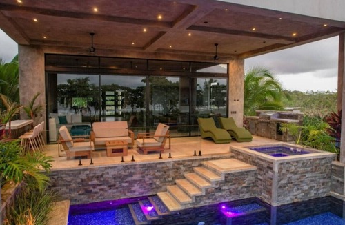 Playa Hermosa Villa | Hermosa Villa Luxury Oceanfront Pool Jacuzzi