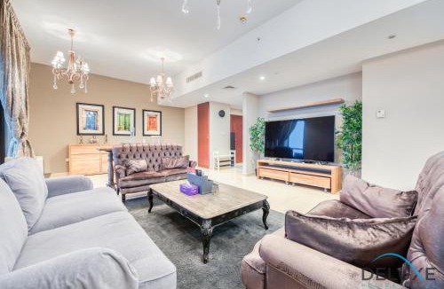 Jumeirah Beach Residence Apartment | High-floor 1BR Unit Close to Beach with Sea Views, Sadaf 6, Jumeirah Beach Residence by Deluxe Holiday Homes