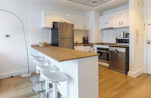 Jumeirah Beach Residence Apartment | HiGuests - Bay central