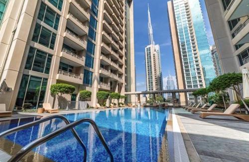 Downtown Dubai Apartment | HiGuests - Dazzling Apt With Panoramic View Near Burj Khalifa