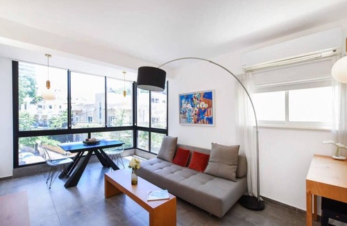 Old North Apartment | Hilton Area 2BR by HolyGuest