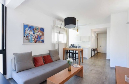 Old North Apartment | Hilton Area 2BR by HolyGuest