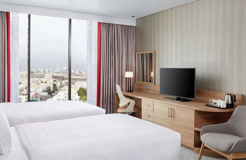 Muscat Hotel | Hilton Garden Inn Muscat Al Khuwair