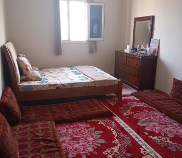 Al Ghubrah Ash Shamaliyyah Apartment | Home Room