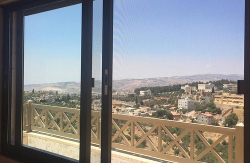 Suwailih House | Homerez - Spacious house for 7 ppl. with balcony at Amman