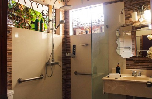 Masaya Hotel | Hostal Casa Las Flores