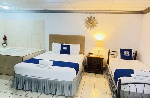 Leon Hostel | Hostal Clary
