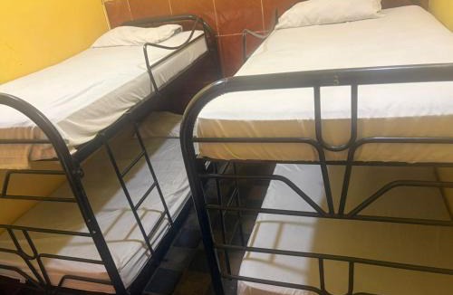 Leon Hostel | Hostal Los Cheles