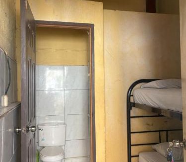 Leon Hostel | Hostal Los Cheles