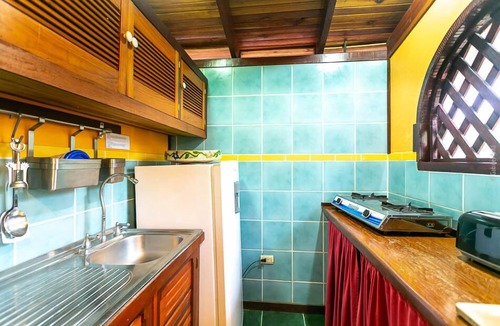 Cahuita Hotel | Hotel El Encanto