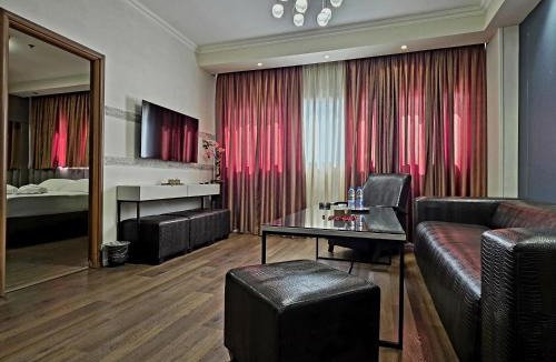 Rishon LeTsiyon Hotel | Hotel House
