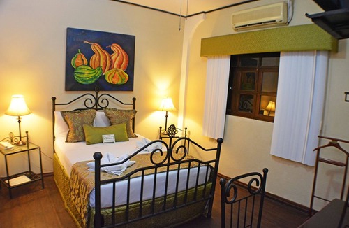 Leon Hotel | Hotel Los Balcones Leon