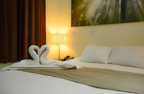 Santa Ana Hotel | Hotel Luisiana