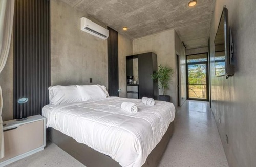 Playa Flamingo Hotel | HOTEL NELBLU #8 - QUEEN DOUBLE BED