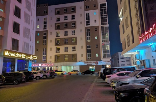 Al Khuwair Apartment | Hotel-Style 1BR Near Mall of Oman