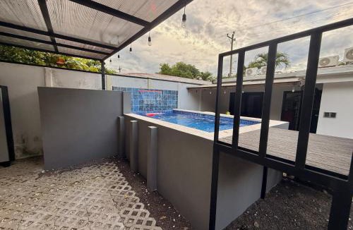 Coco Villa | House of the Orange Cat