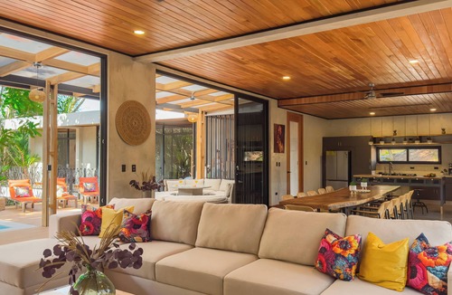 Esterillos House | House surrounded by nature only 20 min from Jaco| Pet friendly | Swimming pool| Groups