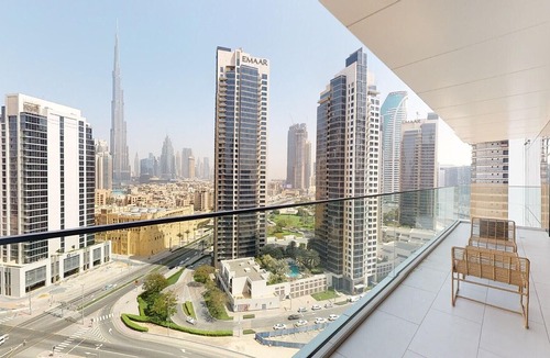 Downtown Dubai Apartment | Huge & Upscale 2BR in Business Bay w/ Burj Khalifa View