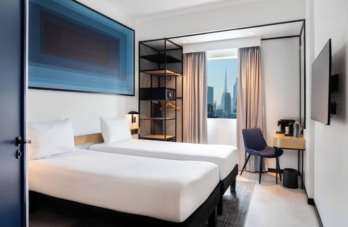 Trade Center Hotel | ibis One Central Hotel