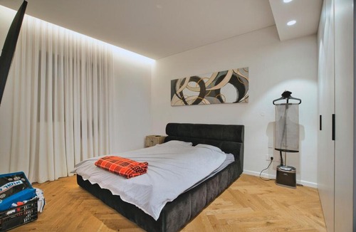 Tel Aviv City Center Apartment | Ibn Gvirol Palace