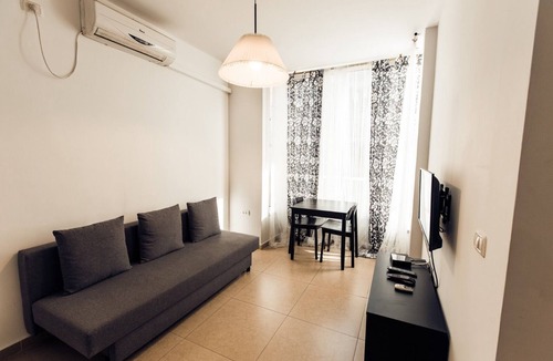 Netanya Apartment | Ideal Apartment Kikar Netanya