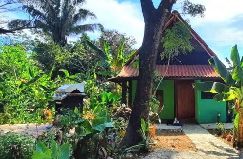 Cabuya Cabin | Iguana - Poolside Cabin