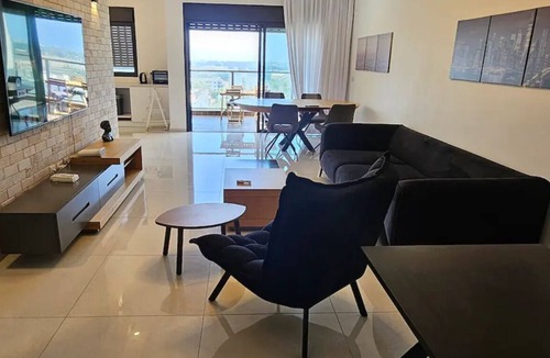 Kiryat Ata Apartment | Independence Penthousenn